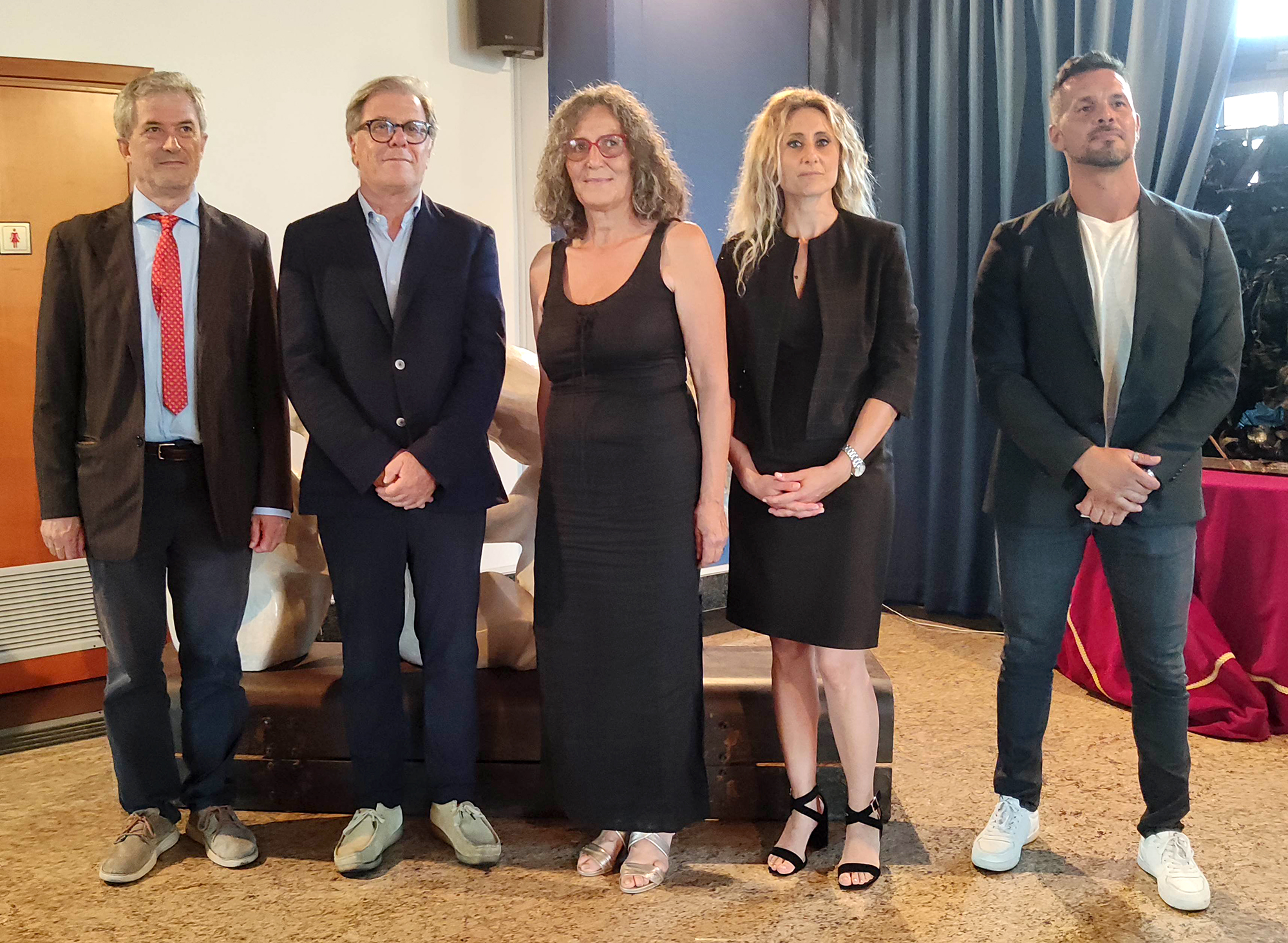 Giorgio Libralato, Ornella Pistolesi, Stefania Ramiccia (CdA Cisterna Ambiente) con sindaco Mantini e delegato Capuzzo