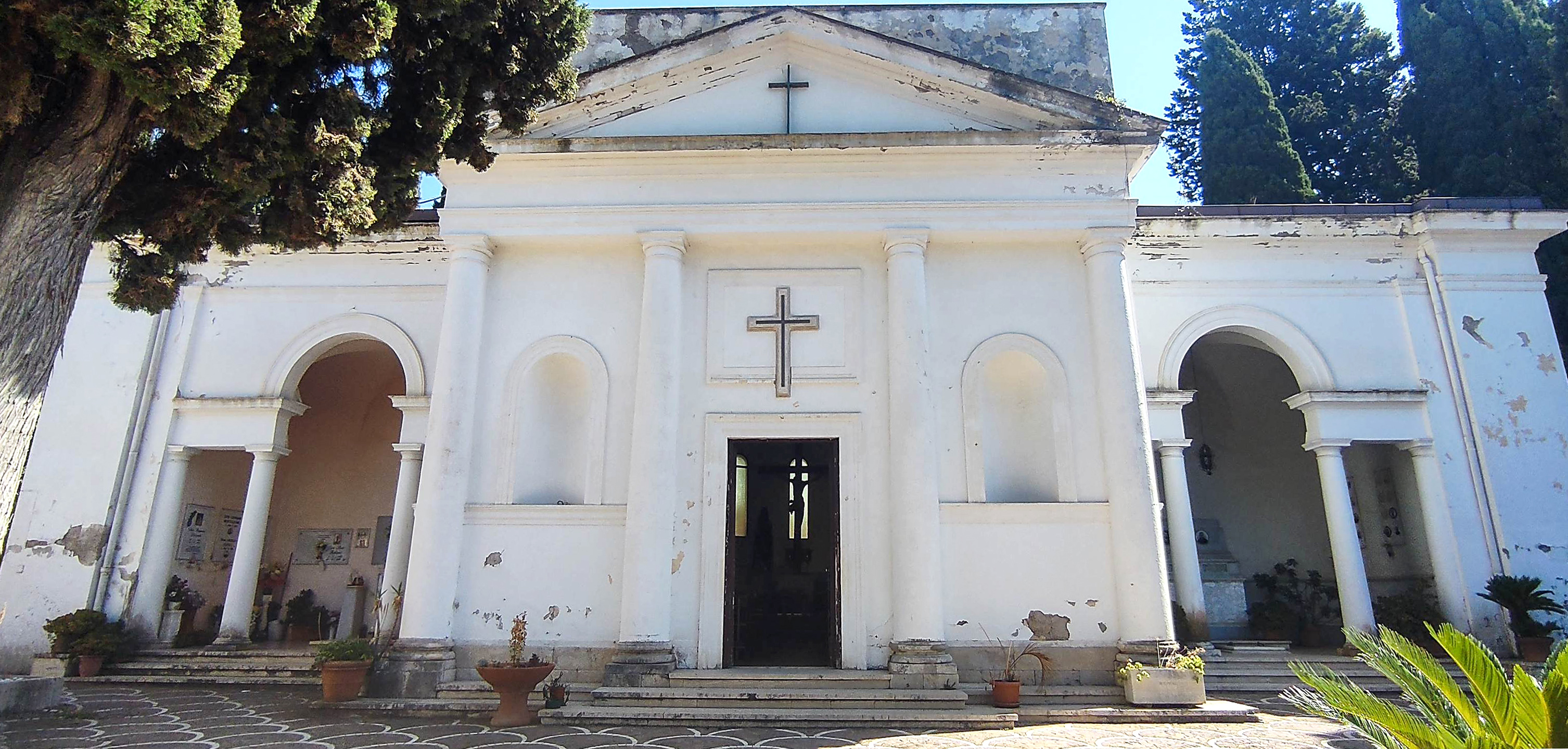 Chiesa del Cimitero di Cisterna