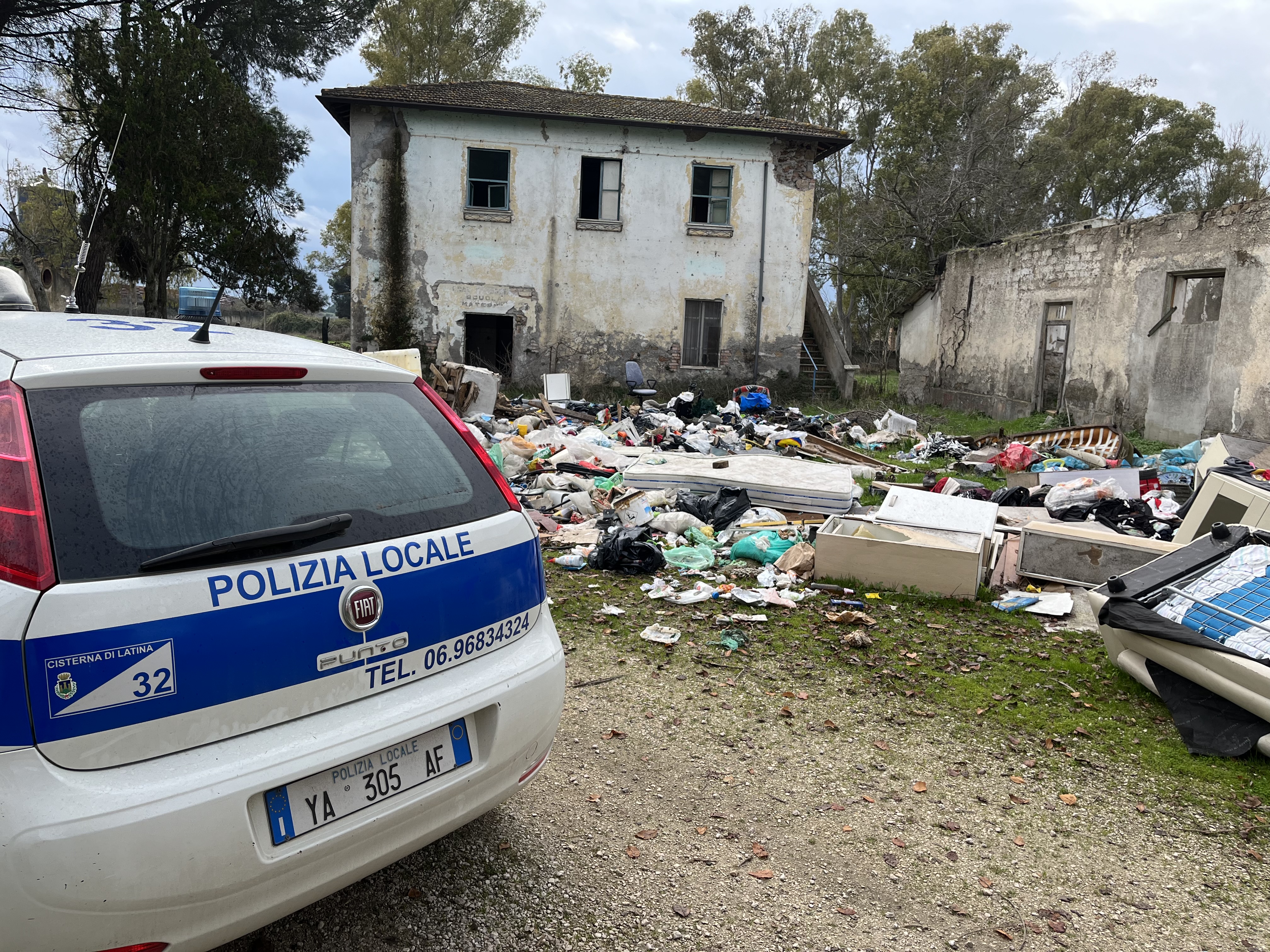 Borgo Olmobello - discarica abusiva