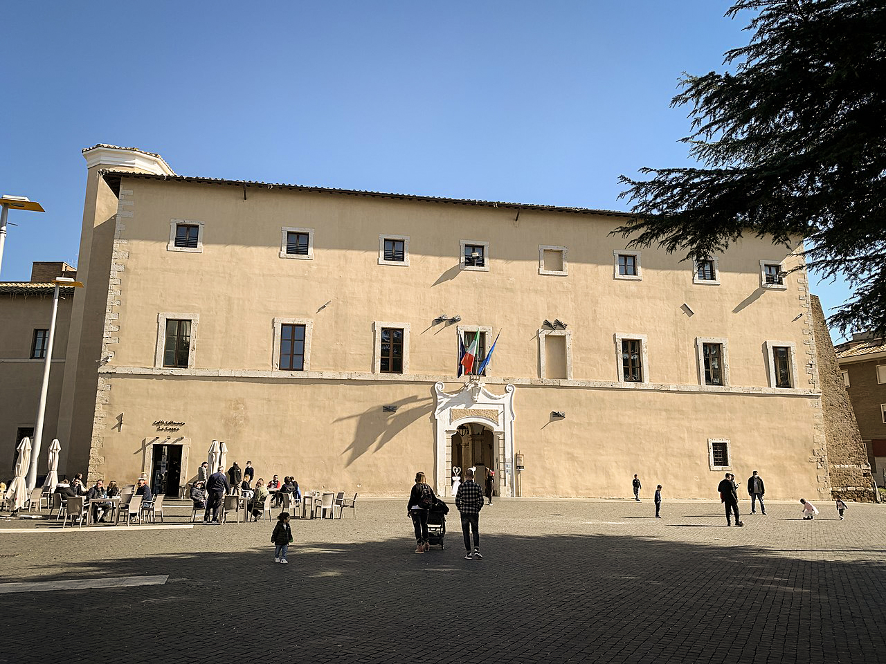 Palazzo Caetani da Piazza 19 Marzo